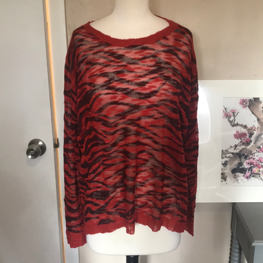Kensie super cute lightweight sweater 💯💕🥰